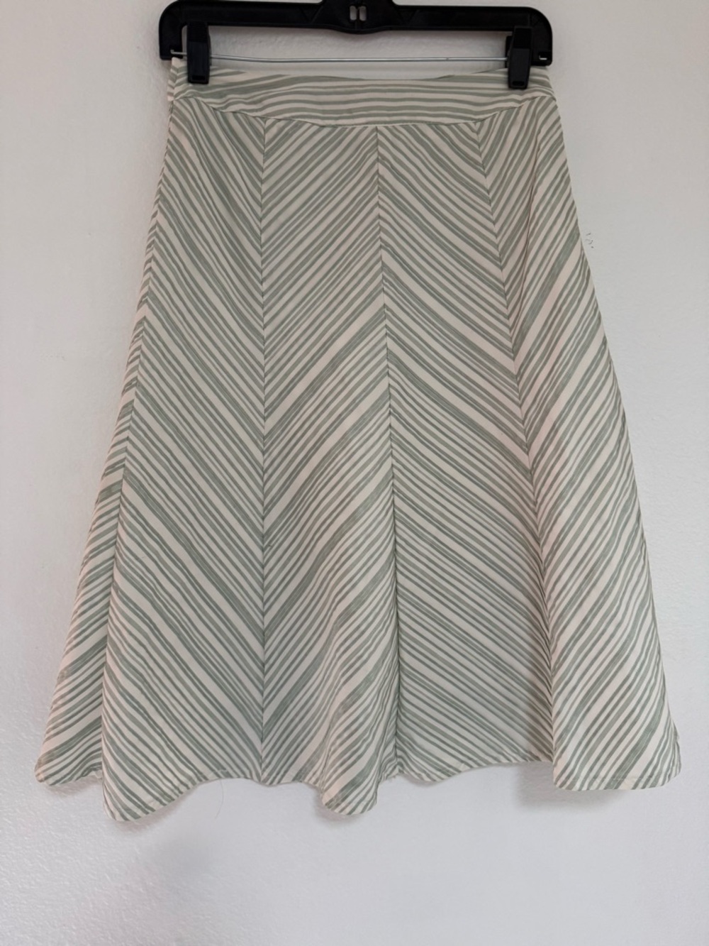 Chevron-Stripe A-Line Midi Skirt in Sage and White